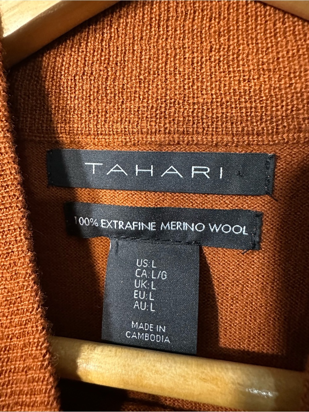 🍃TAHARI 100% Fine Merino Wool Sleeveless Knit Top in Burnt Orange-Brown - Picture 4 of 6